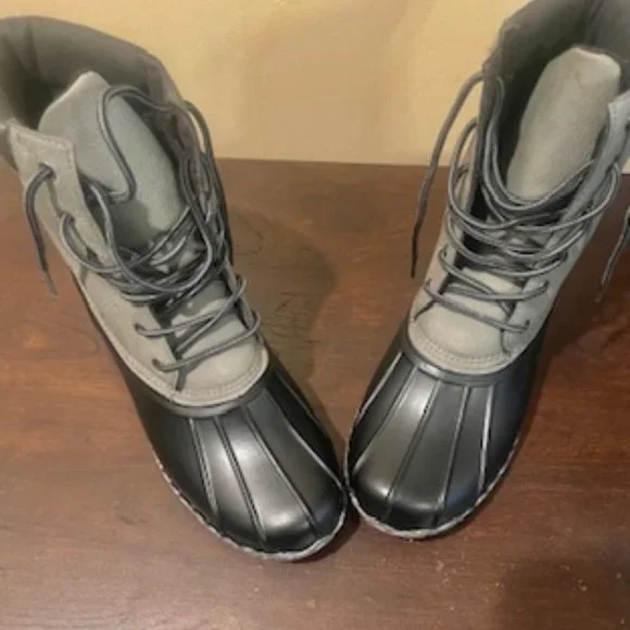 Waterproof Vintage Duck Boots - Picture 2 of 5